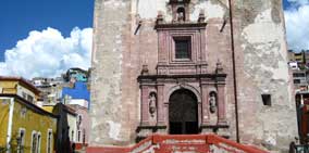 One of Guanajuato's Many Little Churches