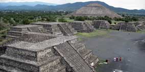 Pyramids of the Sun and Moon: Teotihuacan